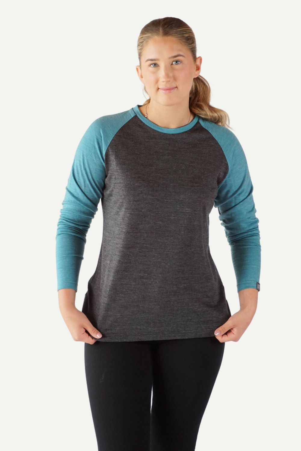 Lanullva Basic Long Sleeve Dame Raglan Sleeve, Antrasitt/ Nordlys-Lanullva